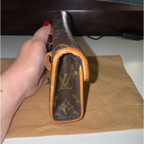 Louis Vuitton Monogram Florentine belt bag with unbranded Leather Waistband - Picture 2 of 6